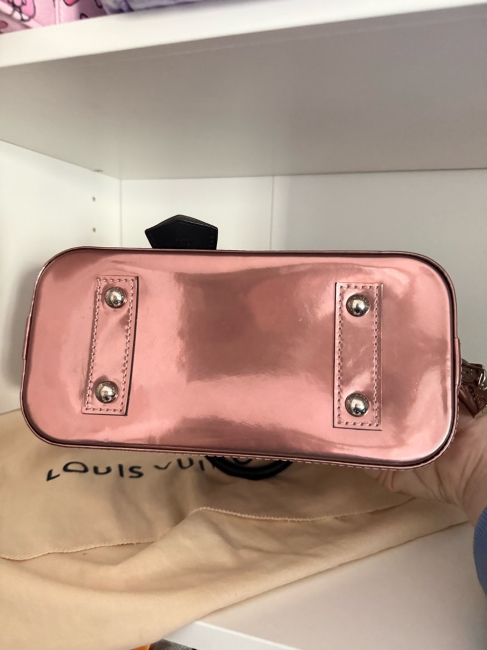 Louis Vuitton Alma BB Rose Cuivre Vernis - Picture 12 of 16